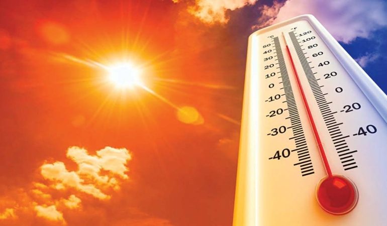 Si crees que una persona puede estar sufriendo un golpe de calor, busca ayuda médica de inmediato. Llama al 911 o al número local de servicios de emergencia.