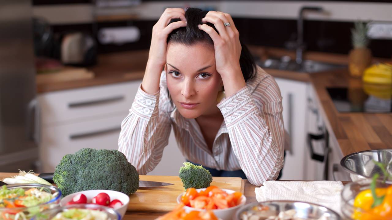 Una dieta saludable y equilibrada es fundamental en todos los aspectos de la vida para controlar los niveles de Cortisol.